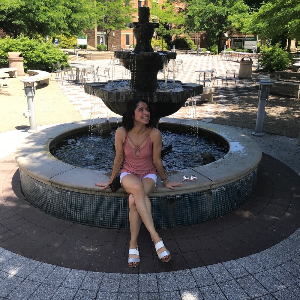 Meet your Posher, Stefanie